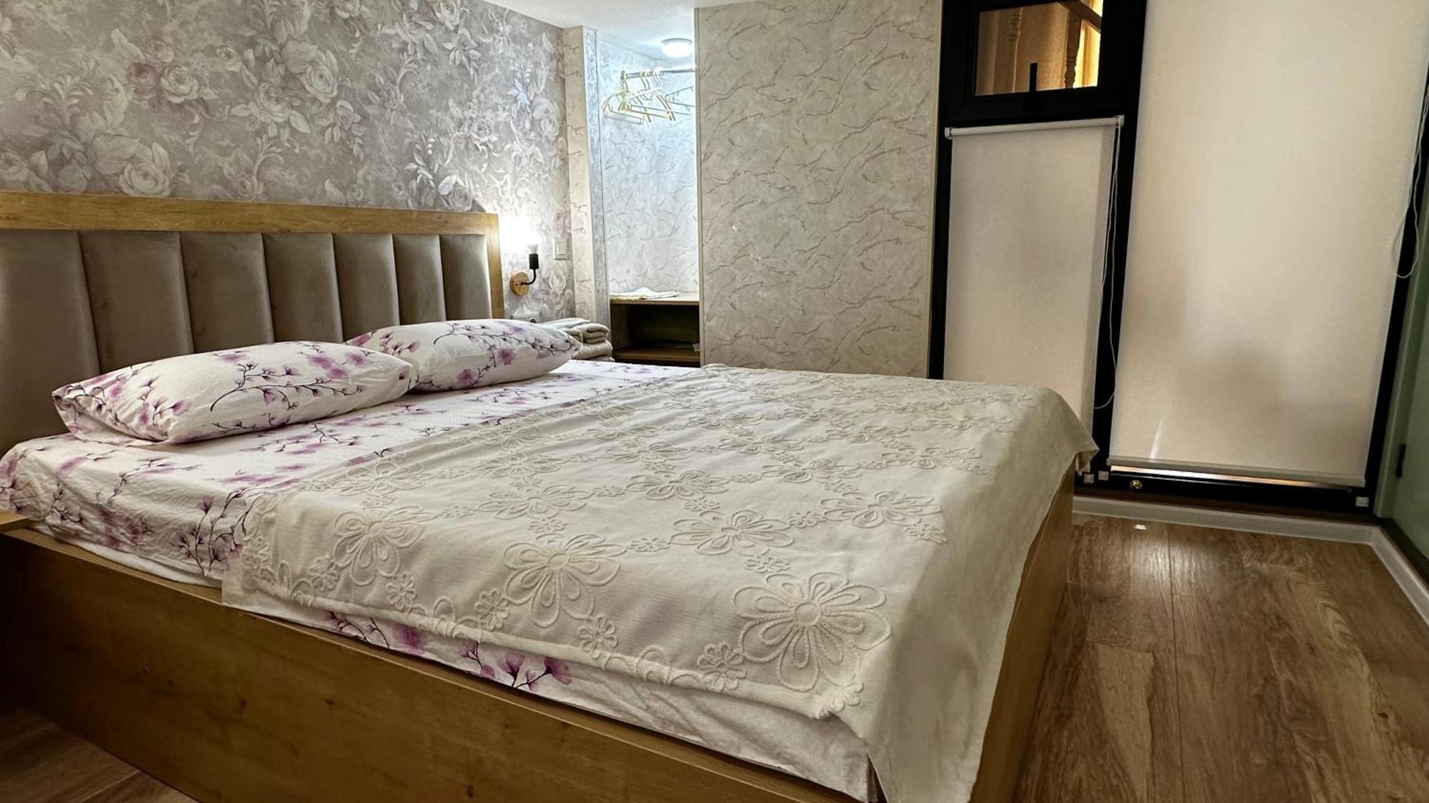 Made With Love Apartment Тбилиси Экстерьер фото