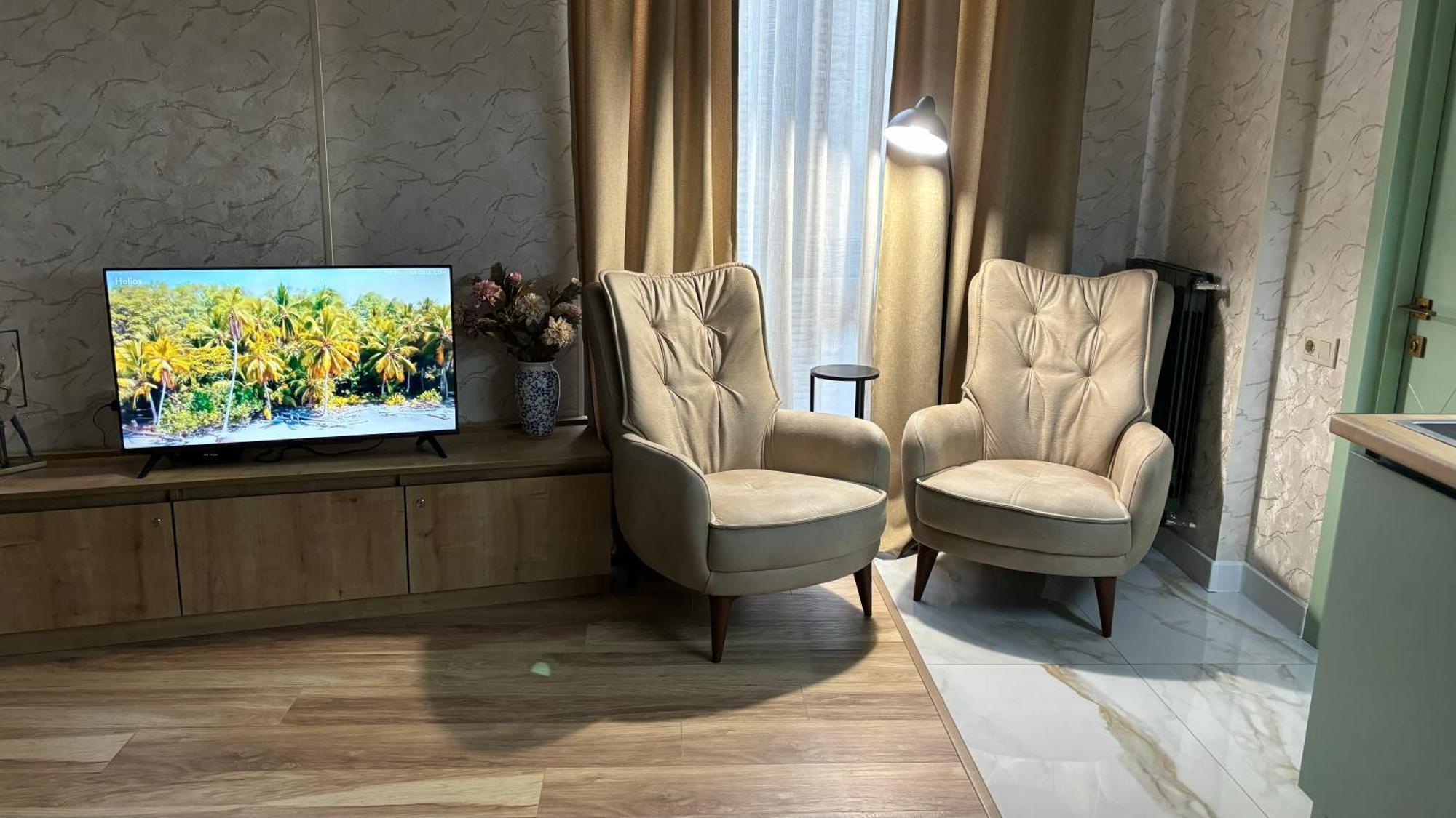 Made With Love Apartment Тбилиси Экстерьер фото